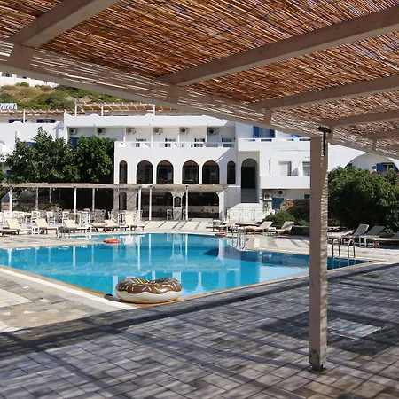 Armadoros / Backpackers 2*