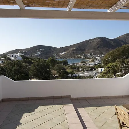 Armadoros / Backpackers 2* Chora (Ios)