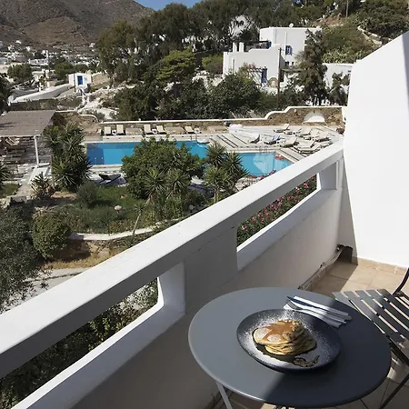 Hotel Armadoros / Backpackers 2*