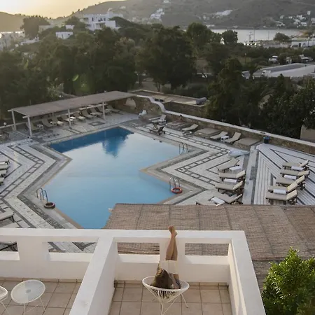 Armadoros / Backpackers Hotell 2*