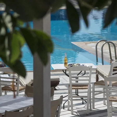 Hotell Armadoros / Backpackers