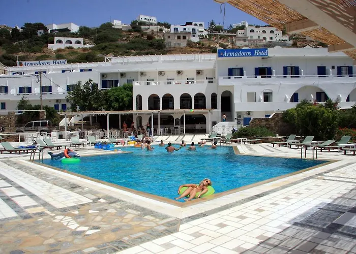 Hotel Armadoros / Backpackers Ios