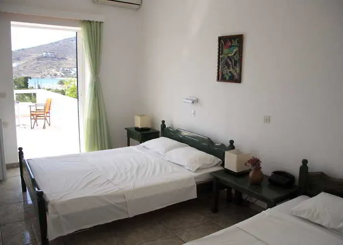 Armadoros / Backpackers 2* Ios