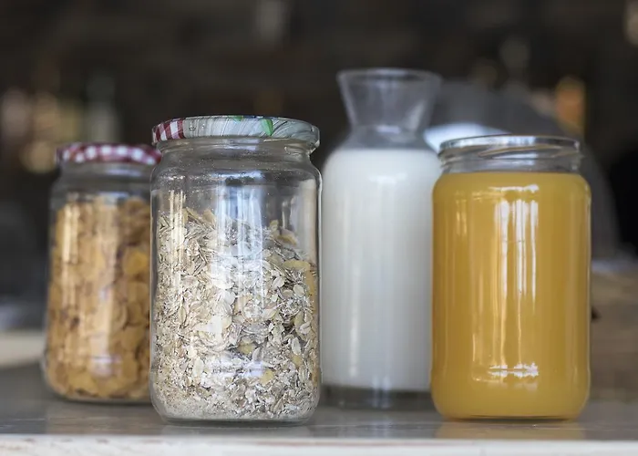 Armadoros / Backpackers 2*