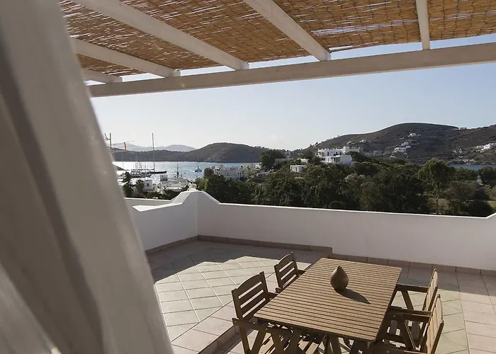 Armadoros / Backpackers