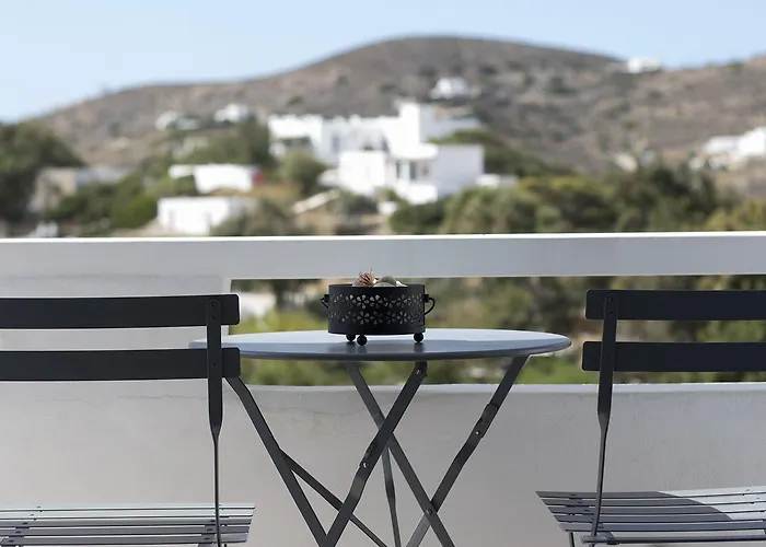 Armadoros / Backpackers Ios