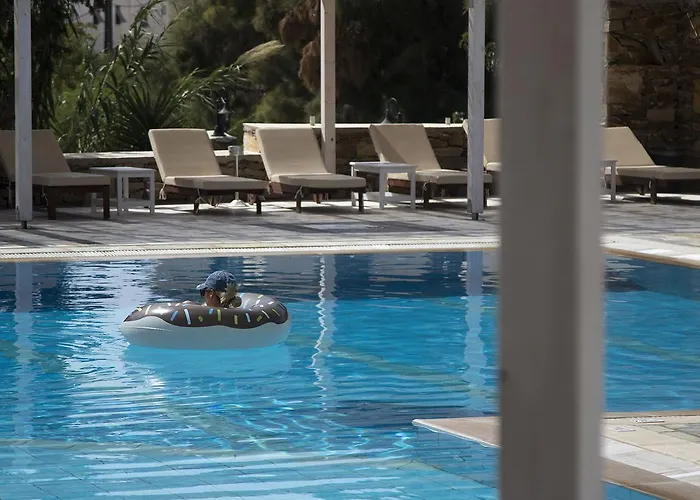 Armadoros / Backpackers Ios