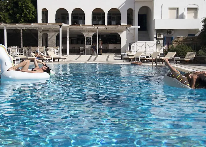 Armadoros / Backpackers